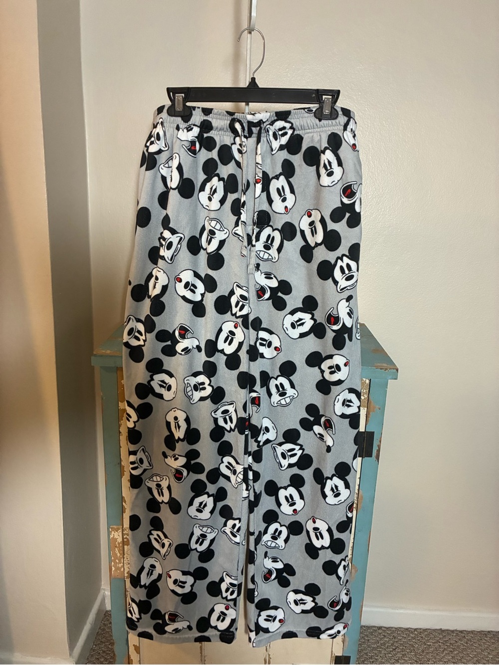 Disney Gray & Black Mickey Face Drawstring Lounge Pants